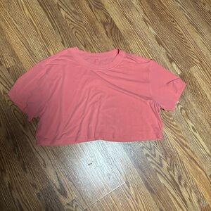 All your boyfriend tee cropped